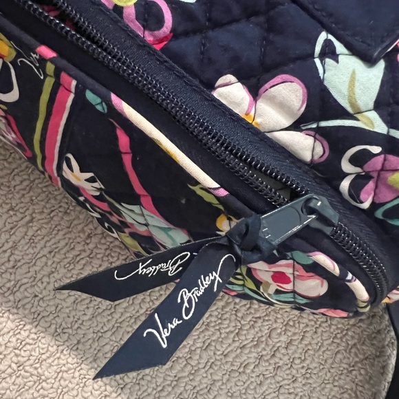 Vera Bradley weekender bag - ribbons pattern - Picture 2 of 7